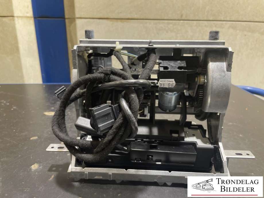 Bilstereo navigasjon skjerm til Audi S8 2006-2010 (4E0 857 273 D|)