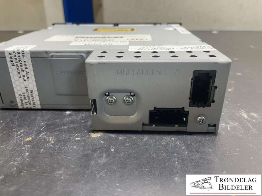 Bilstereo CD-veksler til Audi S8 2006-2010  (4E0 035 111 A|)