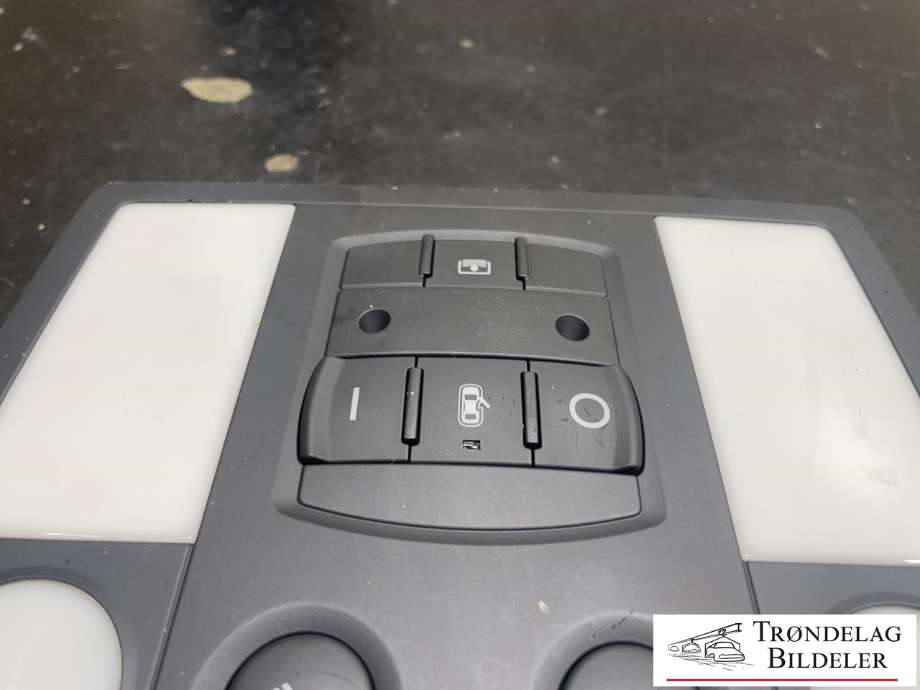 Taklyspanel til Audi S8 2006-2010  (4E0 947 111 AB|)