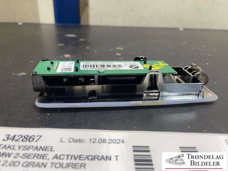 Taklyspanel til BMW 2-Serie, Active/Gran Tourer 2014-->> (F45/F46) (F45/F46) (734.04.000.00|64.9288995 ai05|)