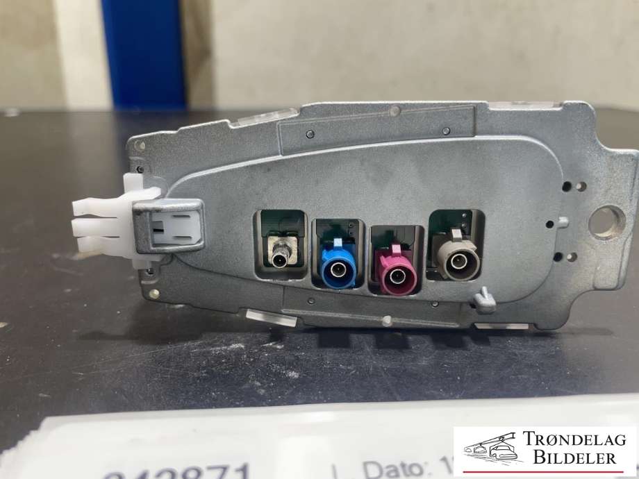 Antenne til BMW 2-Serie, Active/Gran Tourer 2014-->> (F45/F46) (F45/F46) (BMW|9350089-01|218898-10|)