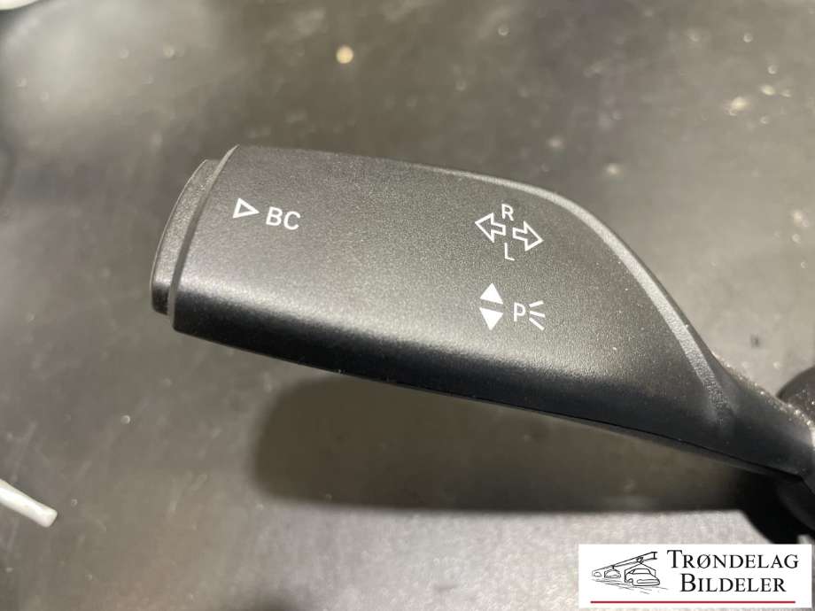 Bryter combi til BMW 2-Serie, Active/Gran Tourer 2014-->> (F45/F46) (F45/F46) (9368599 AI02|)