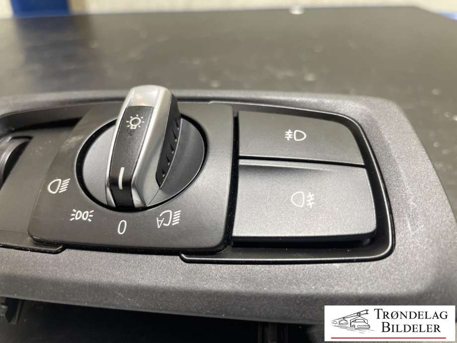 Bryter lys til BMW 2-Serie, Active/Gran Tourer 2014-->> (F45/F46) (F45/F46) (9311727 04|)