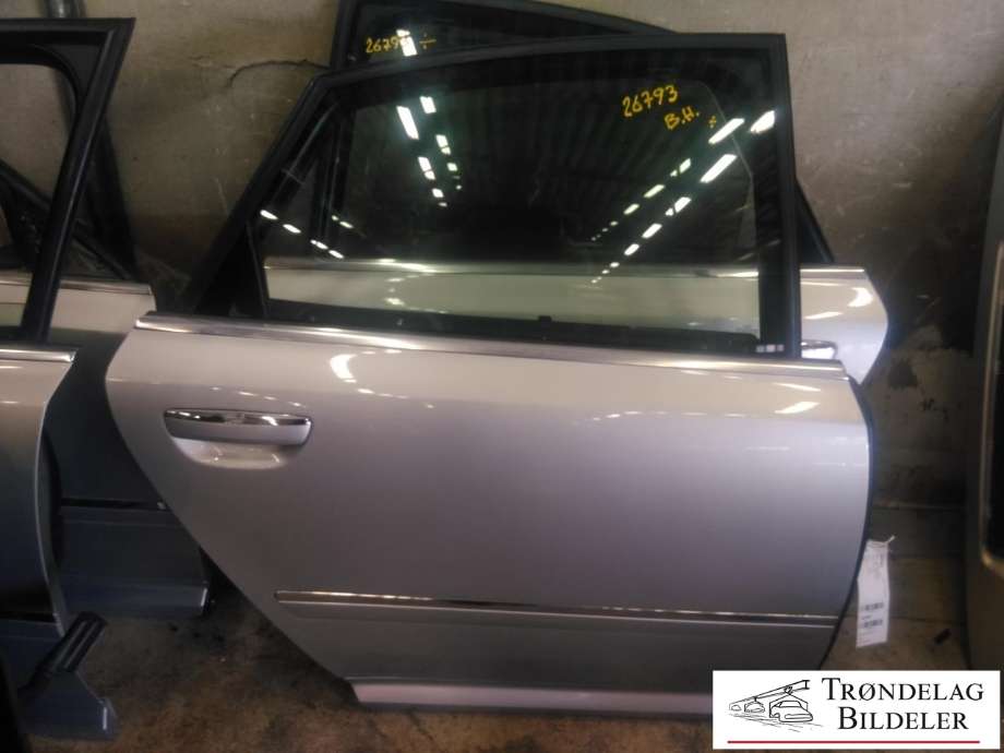 Dør høyre bak til Audi S8 2006-2010 (4E0 833 052 C|)