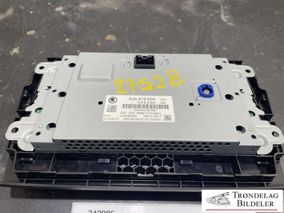 Bilstereo navigasjon til Škoda Rapid 2012-2019  (5JA 919 604|)