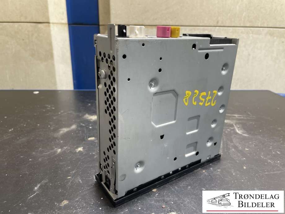 Bilstereo diverse til Škoda Rapid 2012-2019 (VW AG|5Q0 035 820 A|)