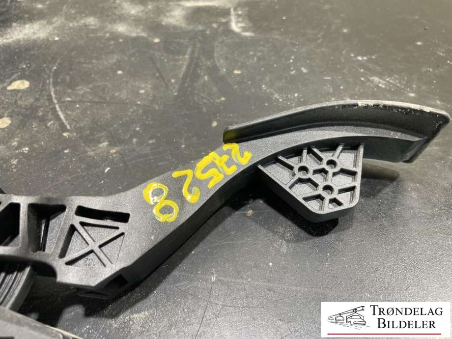 Pedal gass til Škoda Rapid 2012-2019 (VW AG|6C1721503B|)