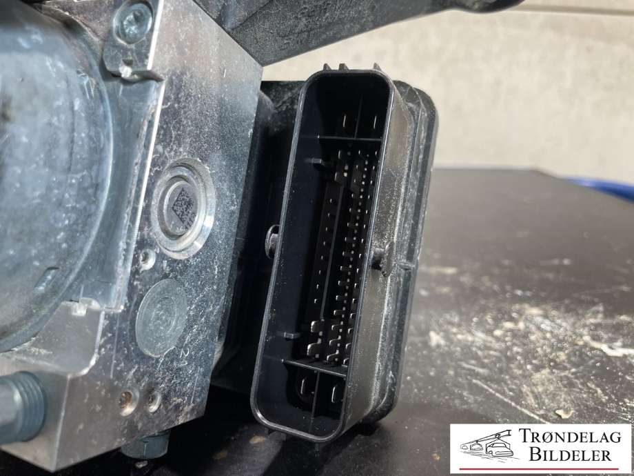 ABS sentral til BMW 2-Serie, Active/Gran Tourer 2014-->> (F45/F46) (F45/F46) (ATE|6 878 051|)