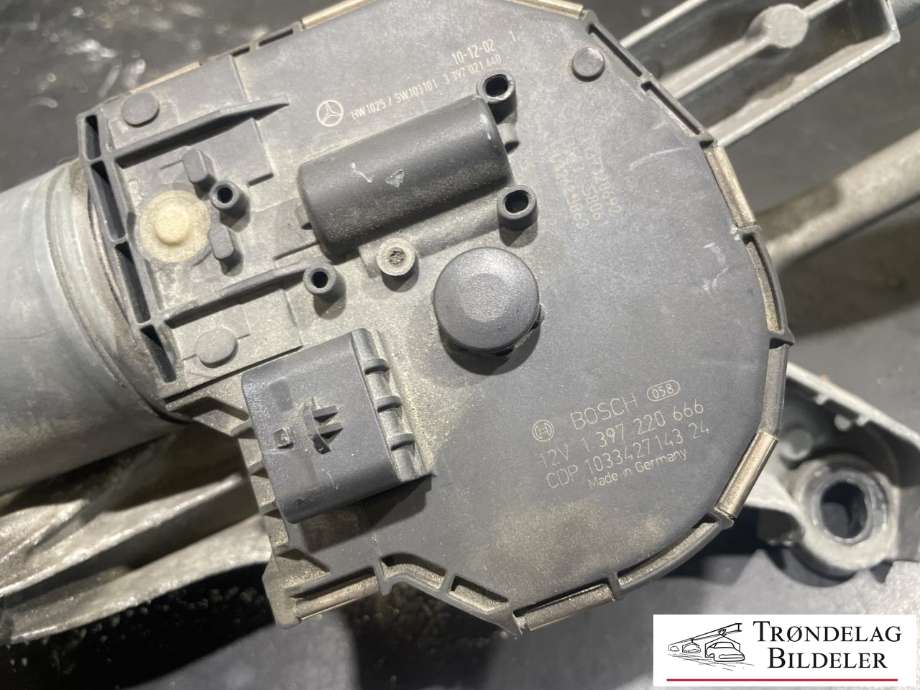 Viskermotor frontrute komplett m/overføring til Mercedes C-Klasse 2011-2014 (Fase 2) (W204) (W204) (BOSCH|1 397 220 666|)