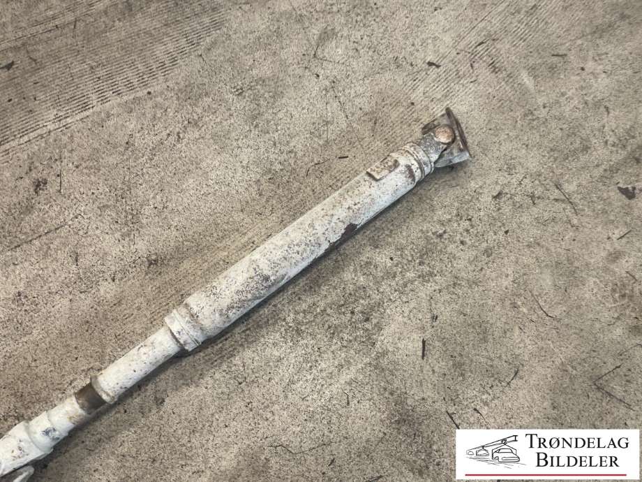Mellomaksel til Toyota Hilux 2012-2016  (371000K030|)