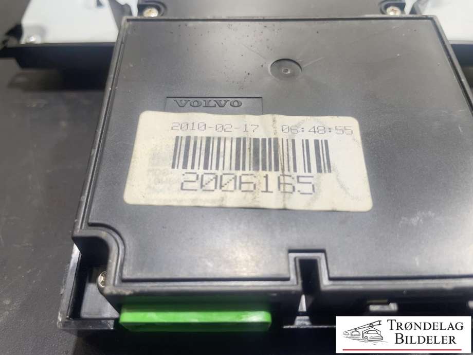 Bilstereo betjeningspanel til Volvo XC70 2008-2013 (Type II, Fase 1) (VOLVO|2006165|)