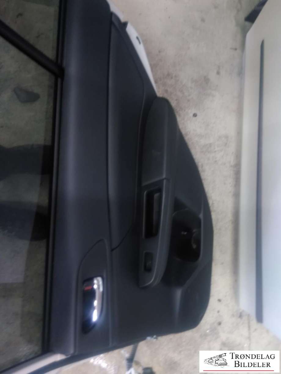 Dør høyre bak til Subaru XV 2012-2017 (Type I)  (60409FJ0009P|)