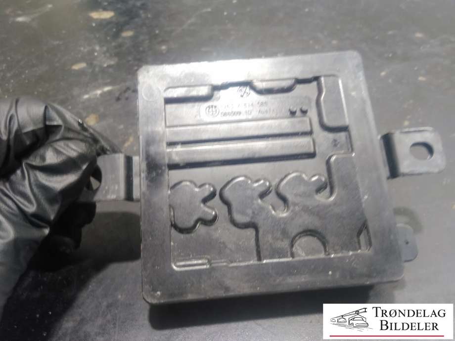 Styreenhet batteri til BMW 1-Serie 2011-2015 (Fase 1) (F20/F21) (F20/F21) (BMW|1263 7 614 585|)