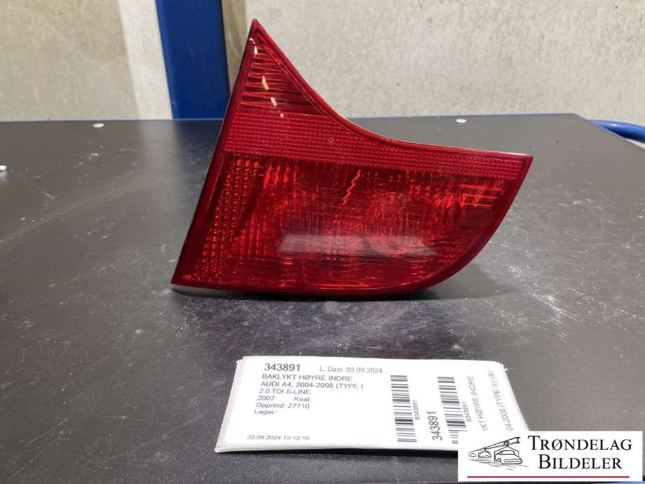 Baklykt høyre indre til Audi A4, 2004-2008 (Type III) (B7) (B7) (484 572)
