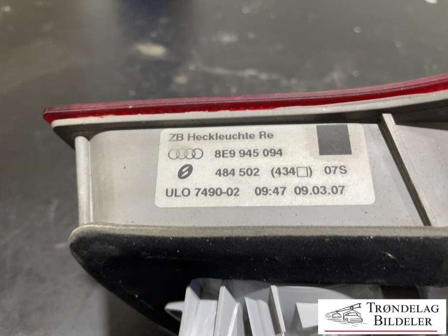 Baklykt høyre indre til Audi A4 2004-2008 (Type III) (B7) (B7) (484 572|)