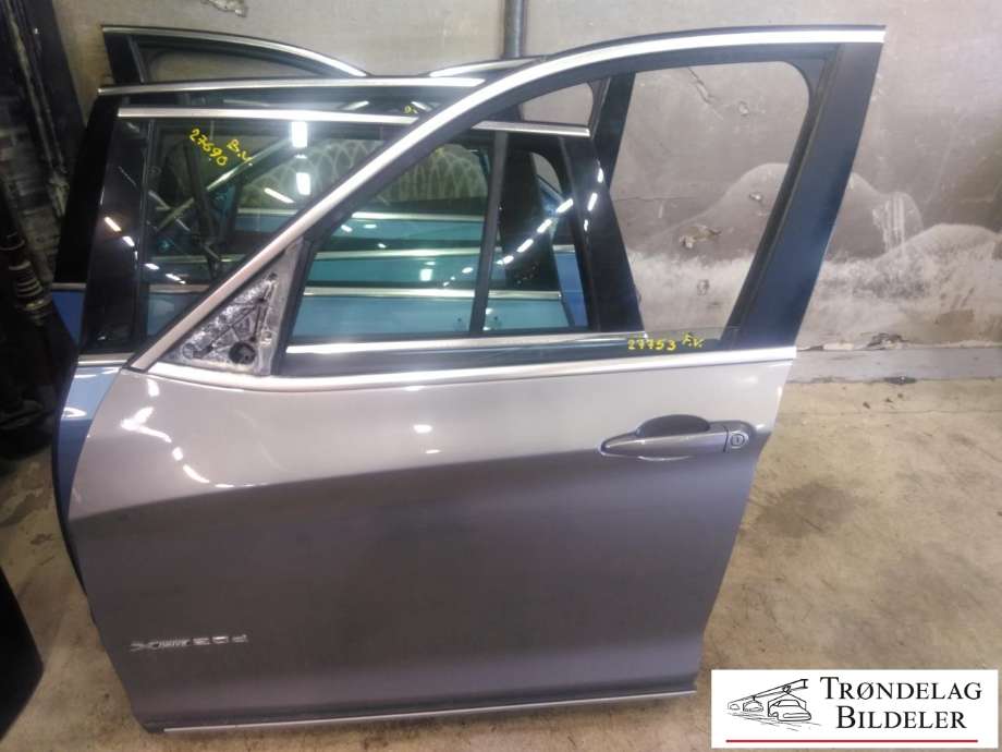 Dør venstre foran til BMW X3 2010-2017 (F25) (F25) (41 51 7 355 803|)