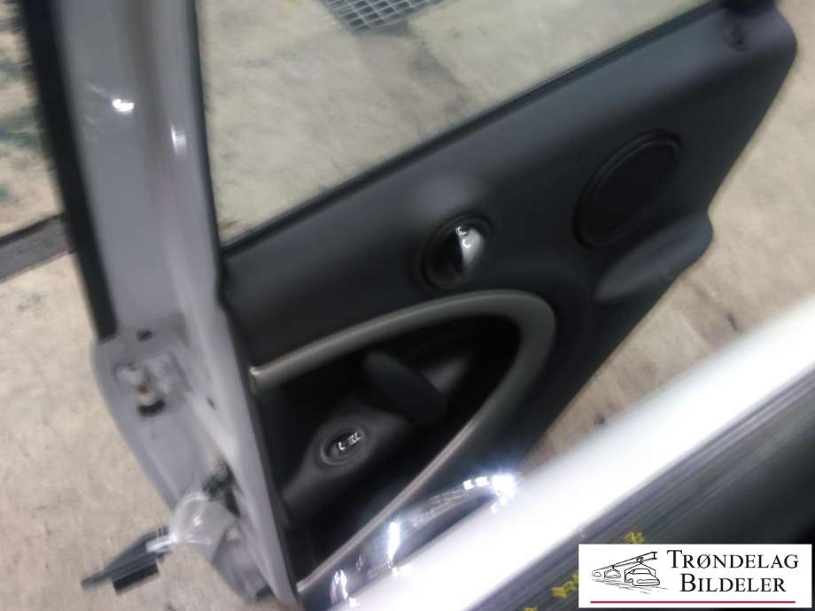 Dør høyre bak til Mini Countryman 2010-2016 (R60) (R60) (41009805930|)