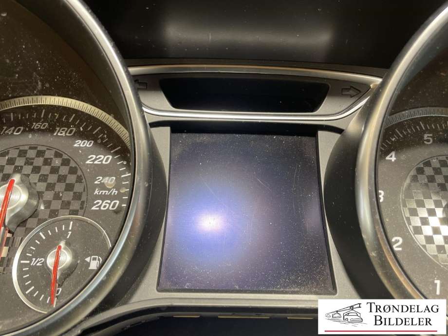 Instrumentpanel til Mercedes A-Klasse 2012-2018 (W176) (W176) (A 176 900 04 04|0 263 700 375|)