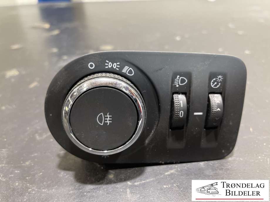 Bryter lys til Opel Corsa E 2015-2019 (13470443|)