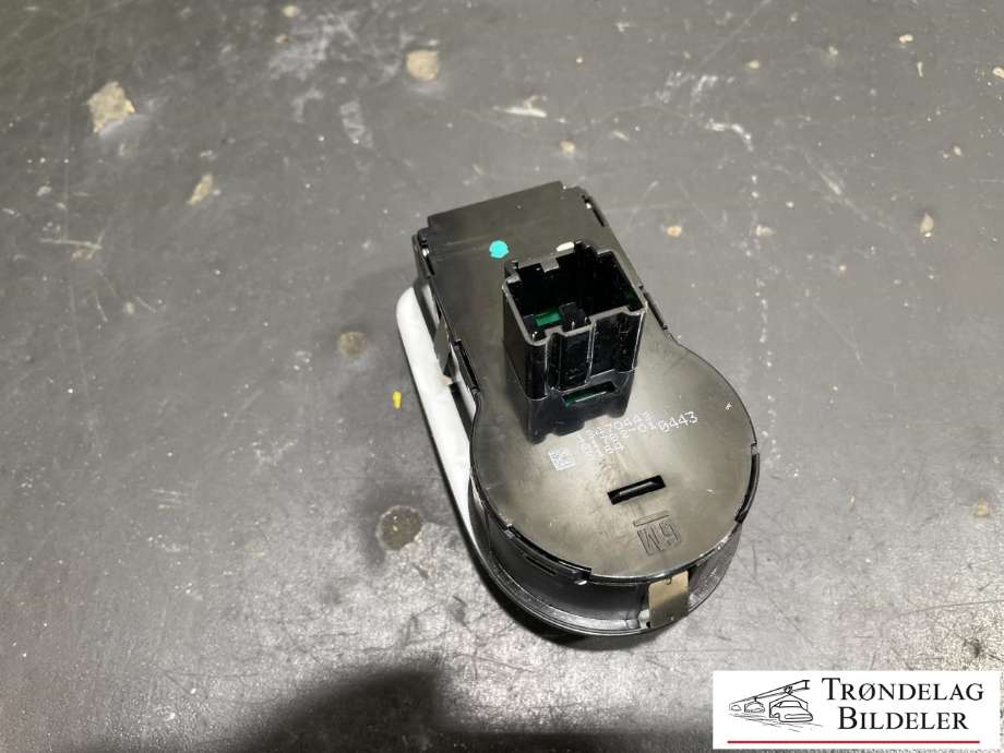 Bryter lys til Opel Corsa E 2015-2019 (13470443|)