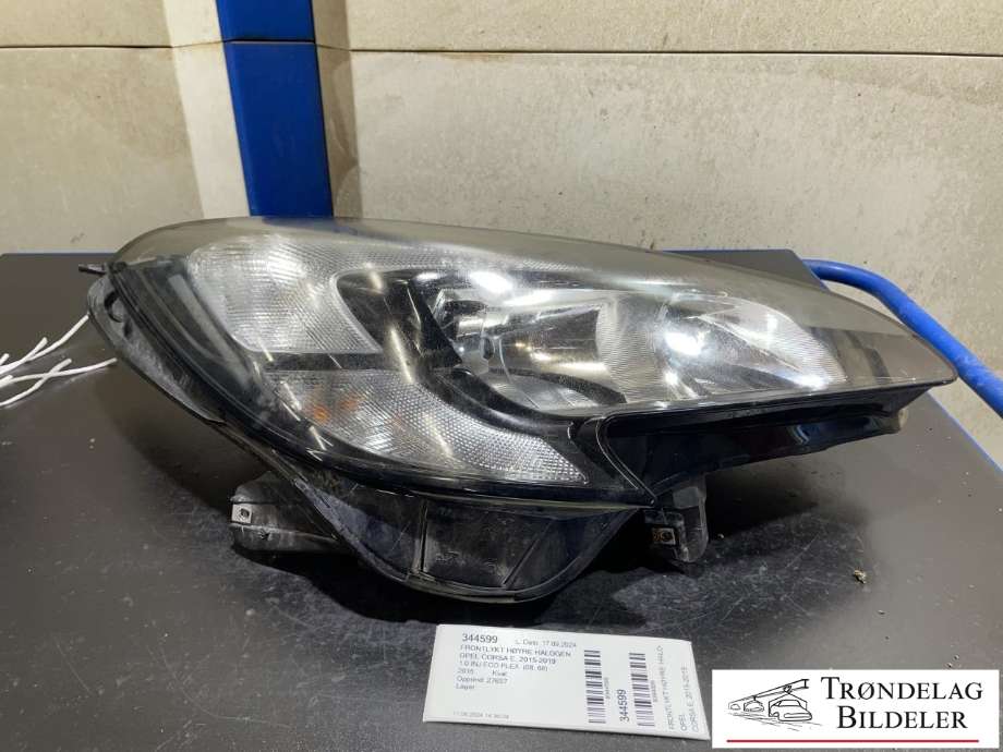 Frontlykt høyre halogen til Opel Corsa E, 2015-2019  (1EF 011 830-02)