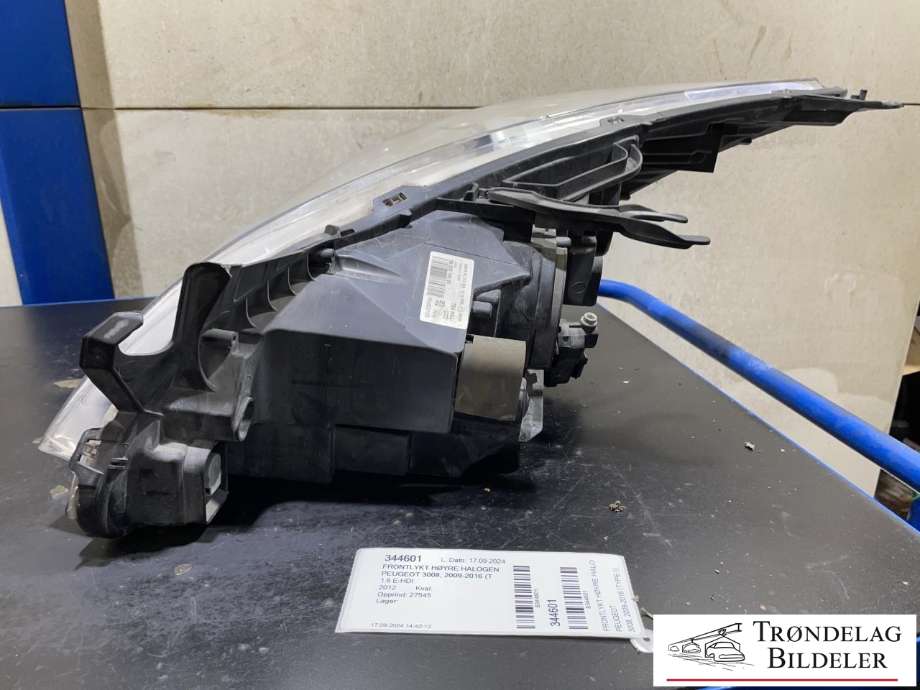 Frontlykt høyre halogen til Peugeot 3008 2009-2016 (Type I)  (96 825 190 80|89903105|)