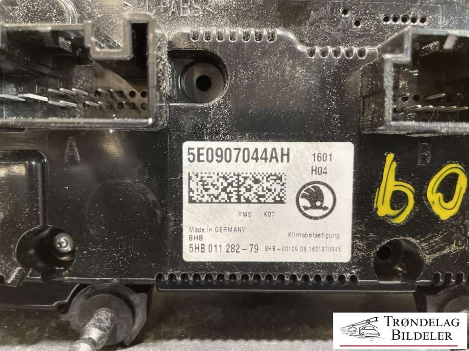 Varmeapparat betjening til Škoda Octavia 2013-2016 (Type III, Fase 1) (5E0 907 044 AH|)