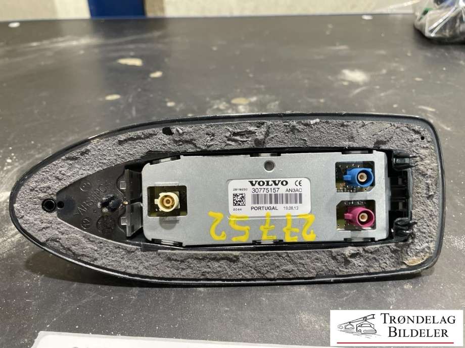Antenne til Volvo V60/V60 CC 2013-2018 (Type I, Fase 2)  (VOLVO|30775157|)
