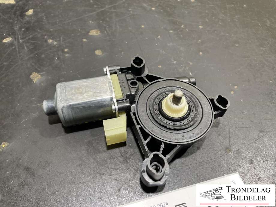 Ruteheis, kun motor, høyre foran til Škoda Octavia 2013-2016 (Type III, Fase 1)  (5Q0 959 802 B|)