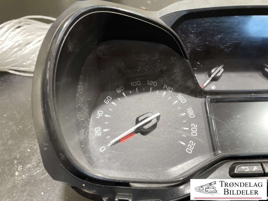 Instrumentpanel til Toyota Proace City 2020-->>  (9831102280 01|)