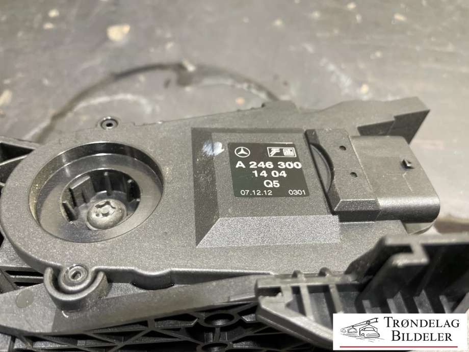 Pedal gass til Mercedes B-Klasse 2011-2018 (W246) (W246) (A246 300 14 04|)