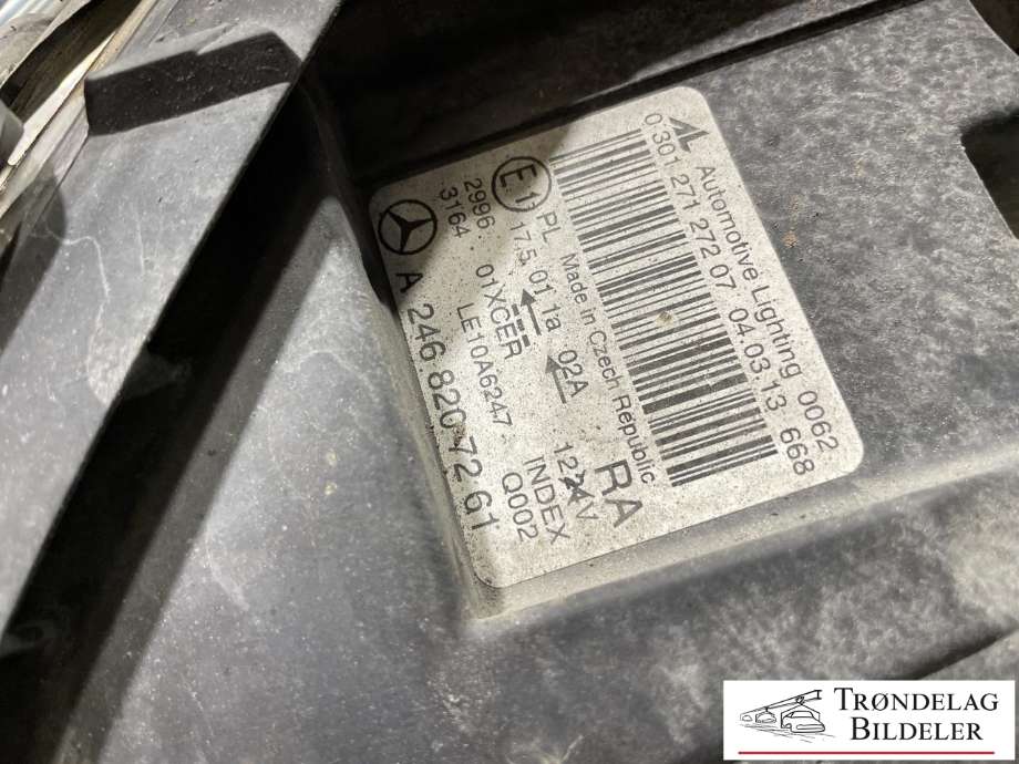 Frontlykt høyre xenon til Mercedes B-Klasse 2011-2018 (W246) (W246) (AL|A 246 820 72 61|)
