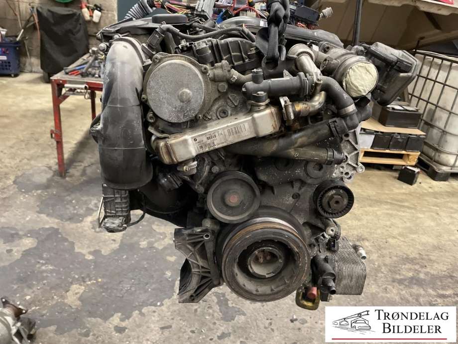 Motor diesel til BMW 5-Serie 2003-2010 (E60/E61) (E60/E61) (11 00 0 441 303|11 00 0 441 304|M57-TUD30)