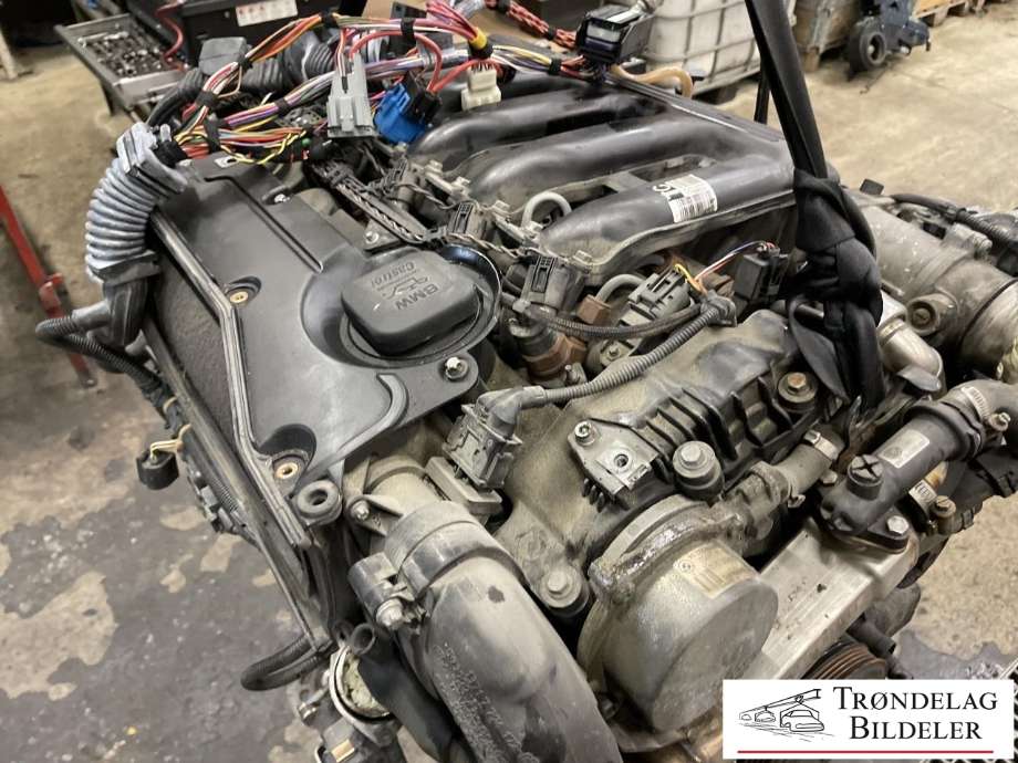 Motor diesel til BMW 5-Serie 2003-2010 (E60/E61) (E60/E61) (11 00 0 441 303|11 00 0 441 304|M57-TUD30)