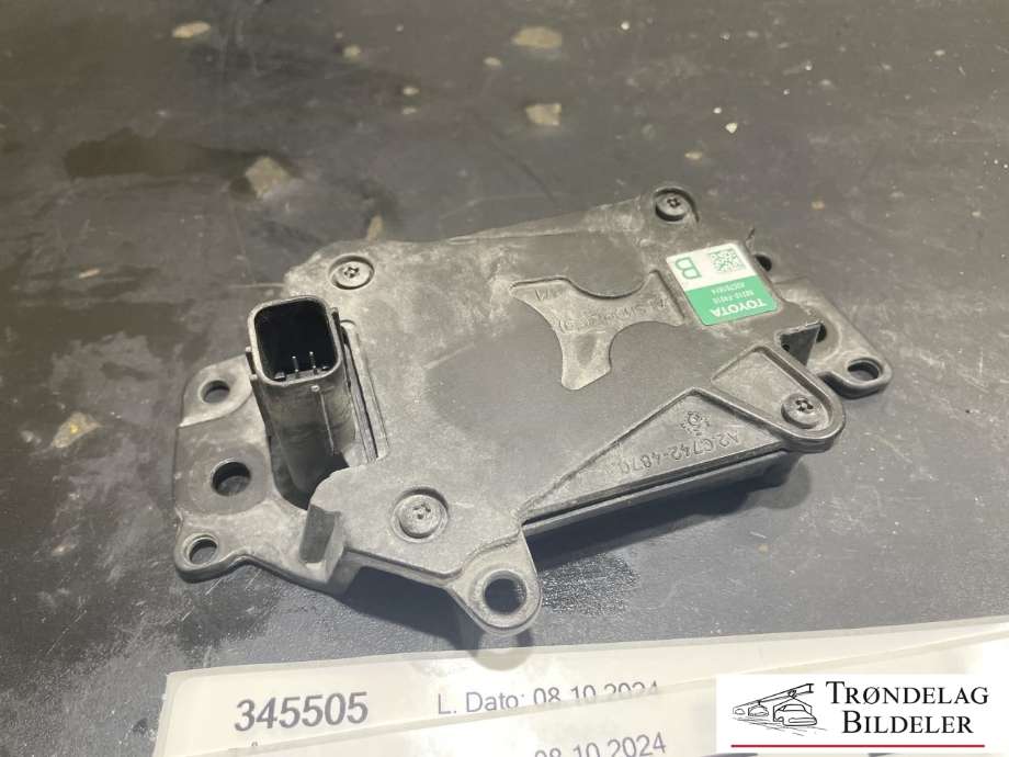Sensor radar til Toyota C-HR 2016-->>  (88210-F4010|)