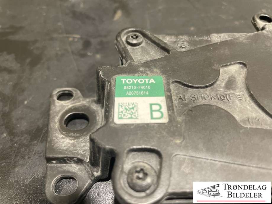 Sensor radar til Toyota C-HR 2016-->>  (88210-F4010|)