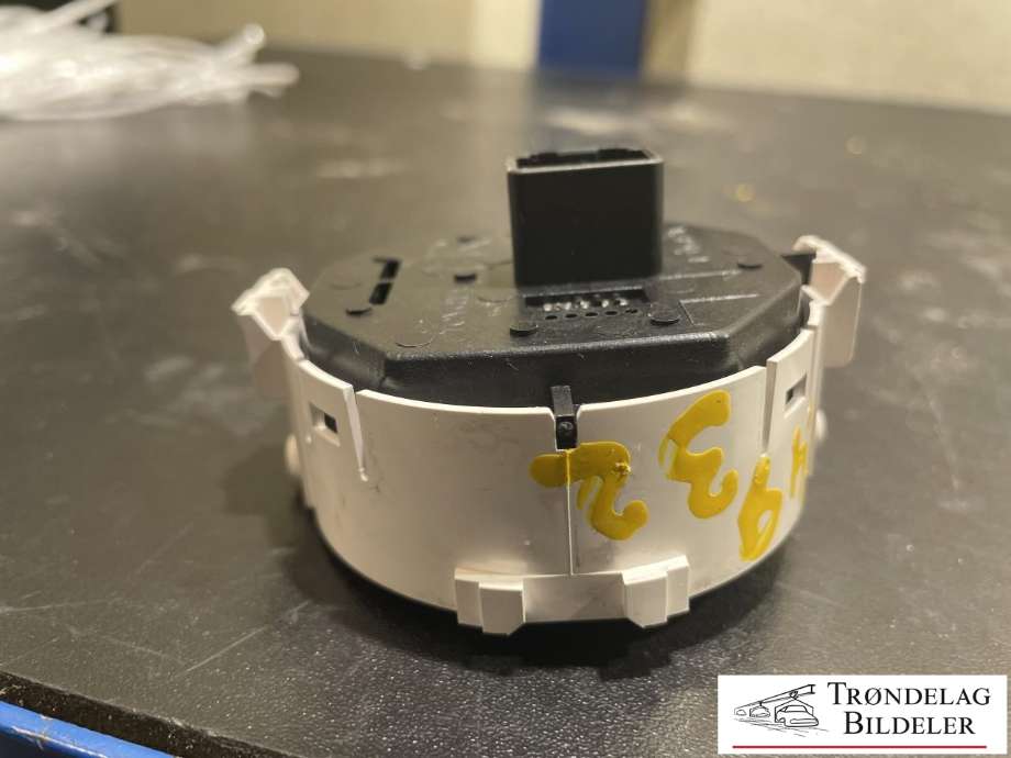 Bryter nødblink til Toyota Yaris 2014-2020 (Type III, Fase 2) (83950 0D050-A|)
