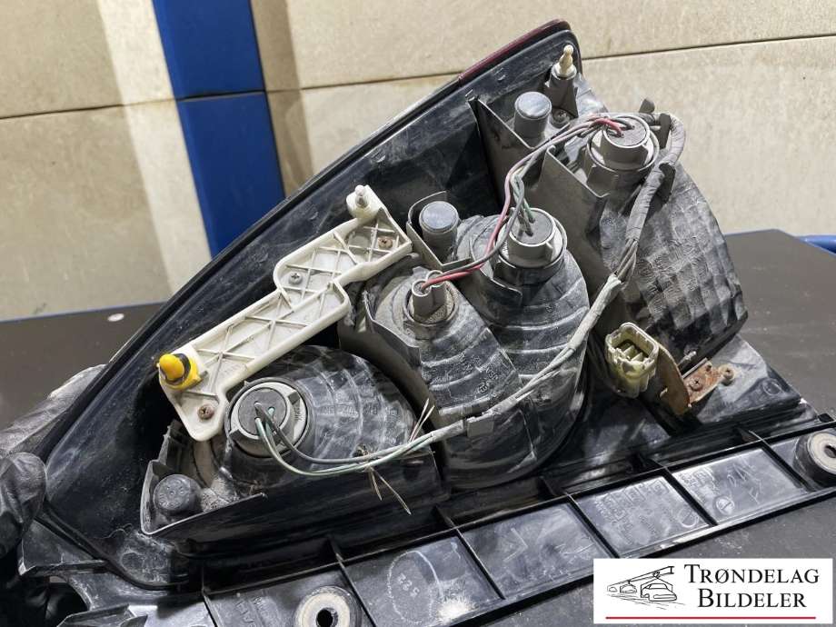 Baklykt venstre til Subaru Forester 2005-2008 (Type II, Fase 2)  (84201-SA310|)
