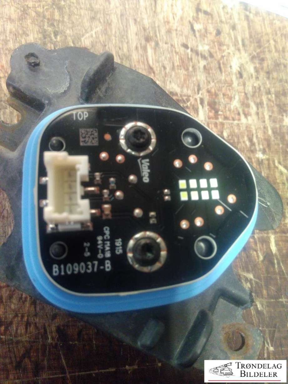 Styreenhet LED til Tesla Model 3, 2018-2023 (Fase 1)  (VALEO|B109037B)