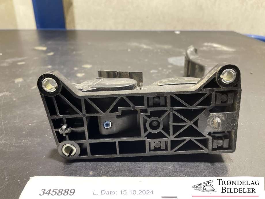 Pedal gass til Mercedes Vito/Viano 2004-2010 (Fase 1) (W639) (W639) (BOSCH|A6393000704|)