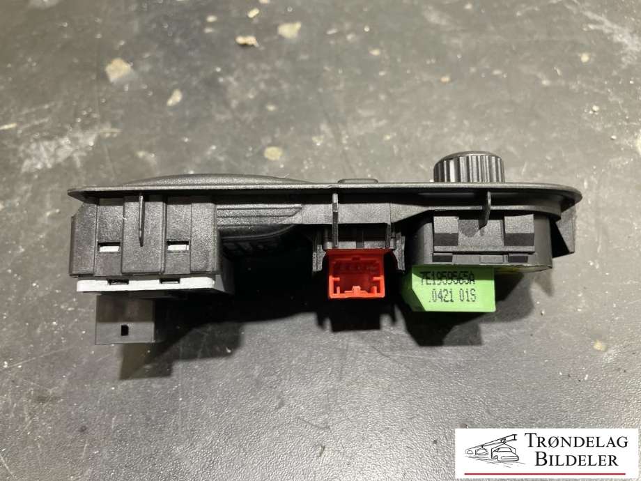 Bryter ruteheis førerdørspanel til VW Transporter / Caravelle 2009-2015 (Fase 2) (T5) (T5) (7H5 959 539|)