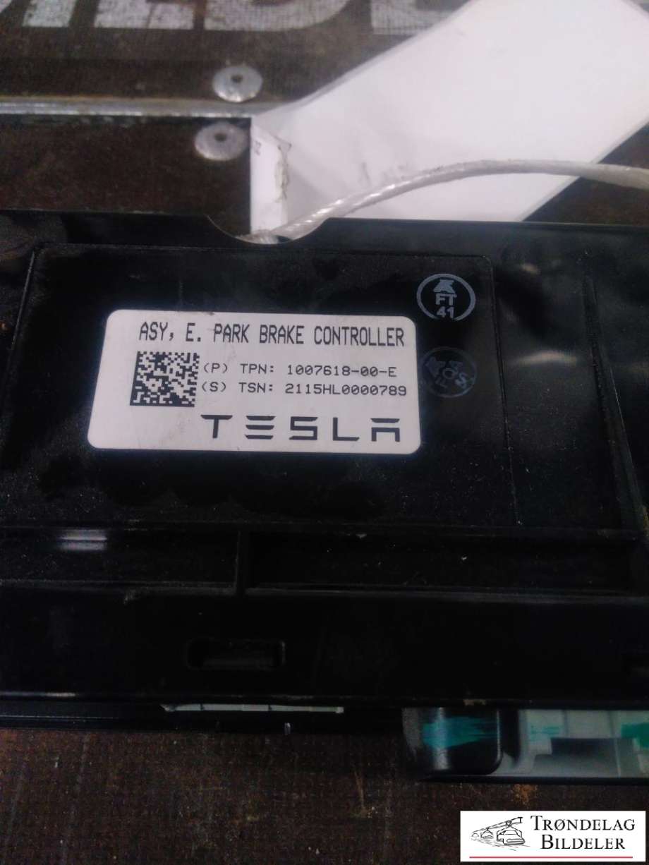 Styreenhet elektrisk parkbrems (EPB - Electric Parking Brake) til Tesla Model S 2013-2016 (Fase 1)  (1007618-00-E|)