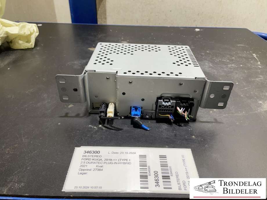Bilstereo til Ford Kuga, 2019-->> (Type III)  (JX71-18K810-ZU)