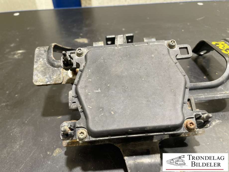Sensor radar til Toyota Prius 2009-2016 (Type III) (COMBI) (COMBI) (88210-47020|23000-6101|)