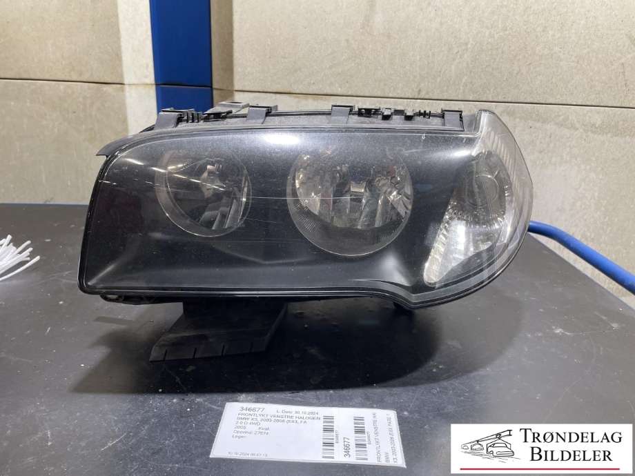 Frontlykt venstre halogen til BMW X3 2003-2006 (Fase 1) (E83) (E83) (63 12 3 418 411|)