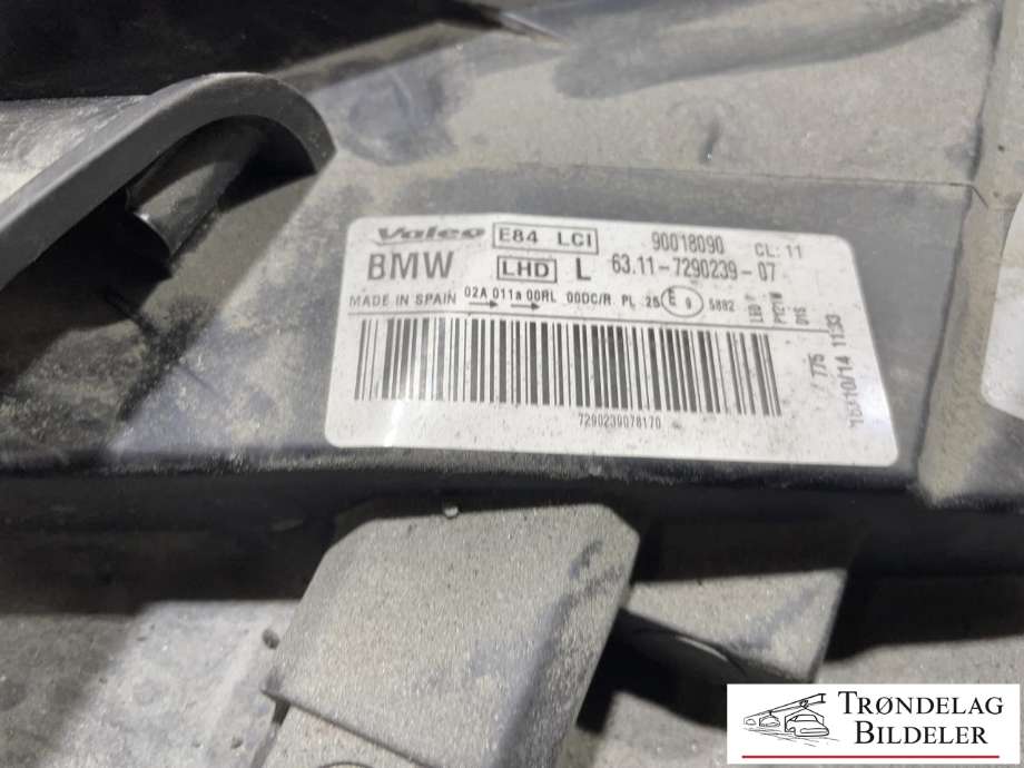 Frontlykt venstre xenon til BMW X1 2009-2015 (E84) (E84) (63 11 7 290 261|)