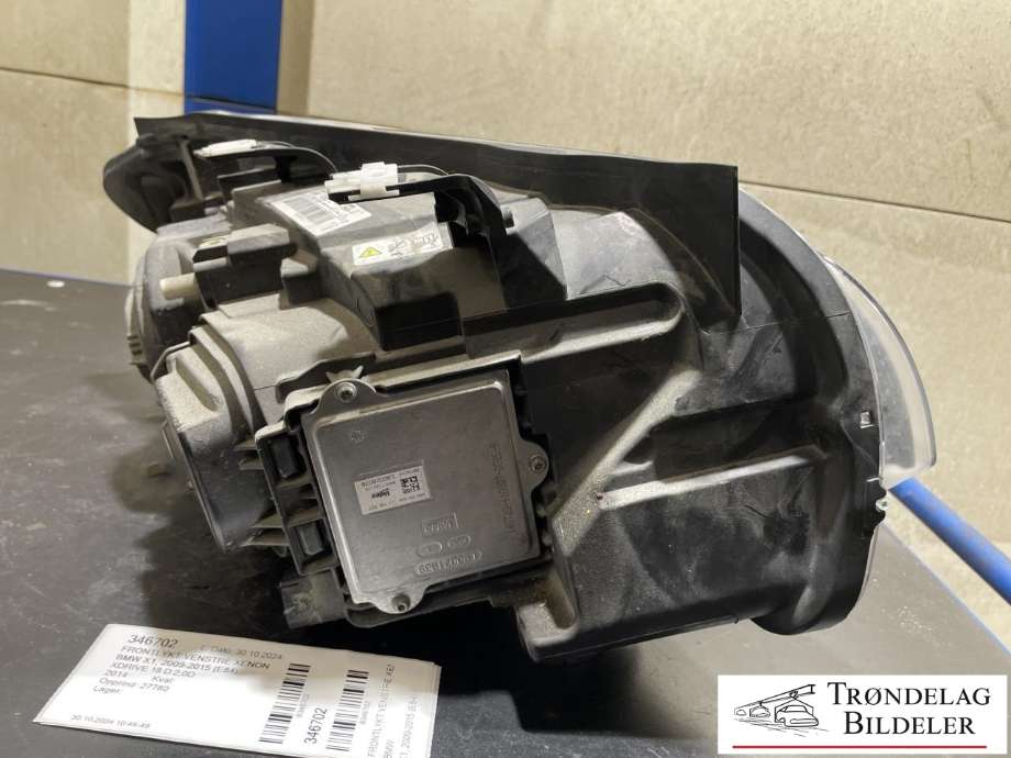Frontlykt venstre xenon til BMW X1 2009-2015 (E84) (E84) (63 11 7 290 261|)