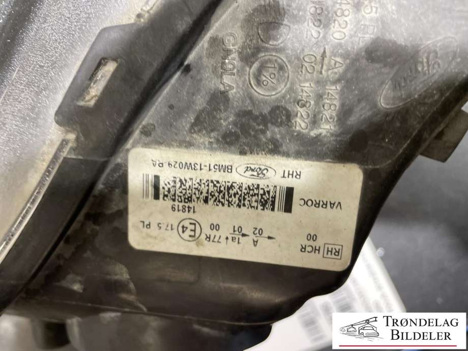 Frontlykt høyre halogen til Ford Focus 2014-2018 (Type III, Fase 2)  (1873933|BM51-13W029-RB|)