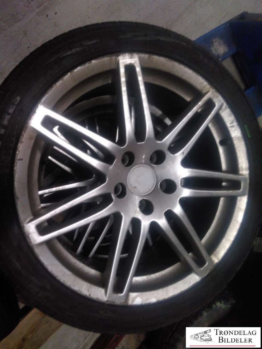 Hjulsett aluminium sommer til Audi A6 2005-2008 (Type III, Fase 1) (C6) (C6) (NOKIAN|235/40ZR18 5X112 8JX18 ET48? CB57.1MM|6 MM MØNSTERDYBDE|PROD: 50-21)