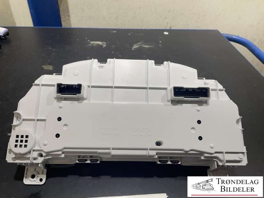 Instrumentpanel til Toyota Land Cruiser 150 2014-->> (Fase 2) (83800-6BA10-H|838006BA10|)